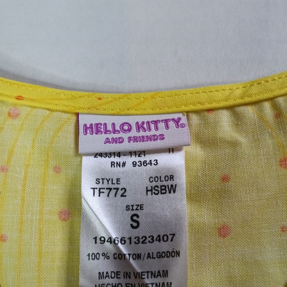 Hello Kitty and Friends Scrub Top - Picture 4 of 8